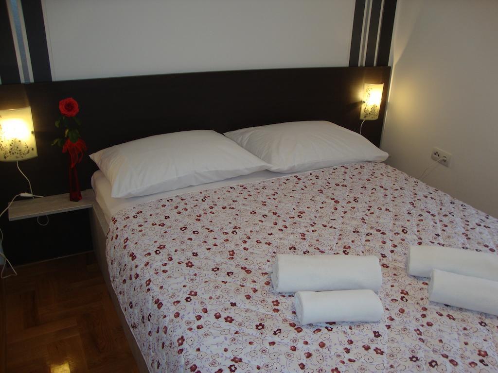 Apartments Marina Vodice Dış mekan fotoğraf