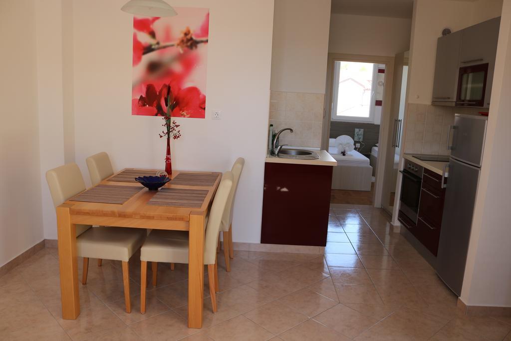 Apartments Marina Vodice Dış mekan fotoğraf
