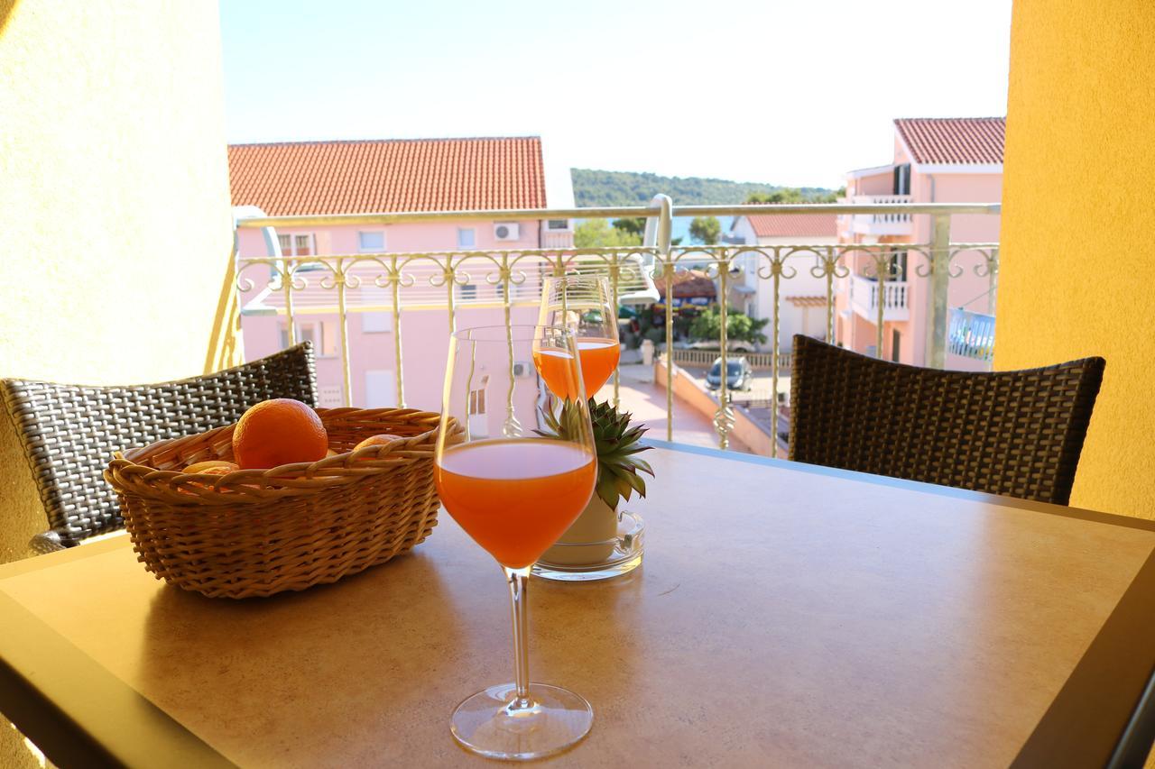 Apartments Marina Vodice Dış mekan fotoğraf
